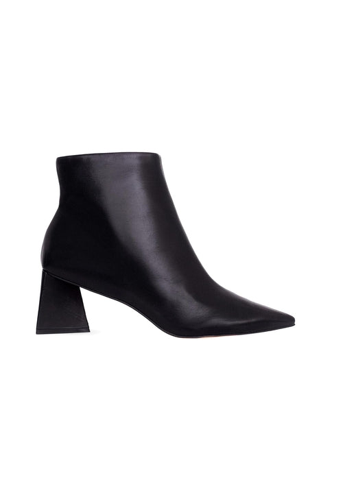 Black Sheepskin Leather Ankle Boots Mabea – Women’s Pointed-Toe Block