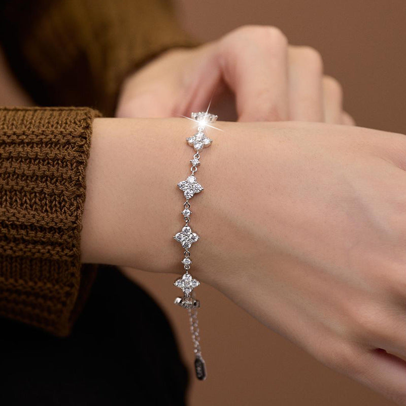Clover Moissanite Bracelet