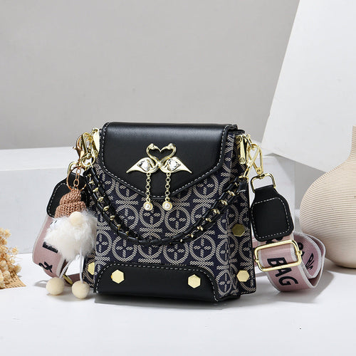 Fashionable Crossbody Flip Cover Bag